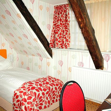Maerchenhotel Bergen Auf Rugen Habitación foto